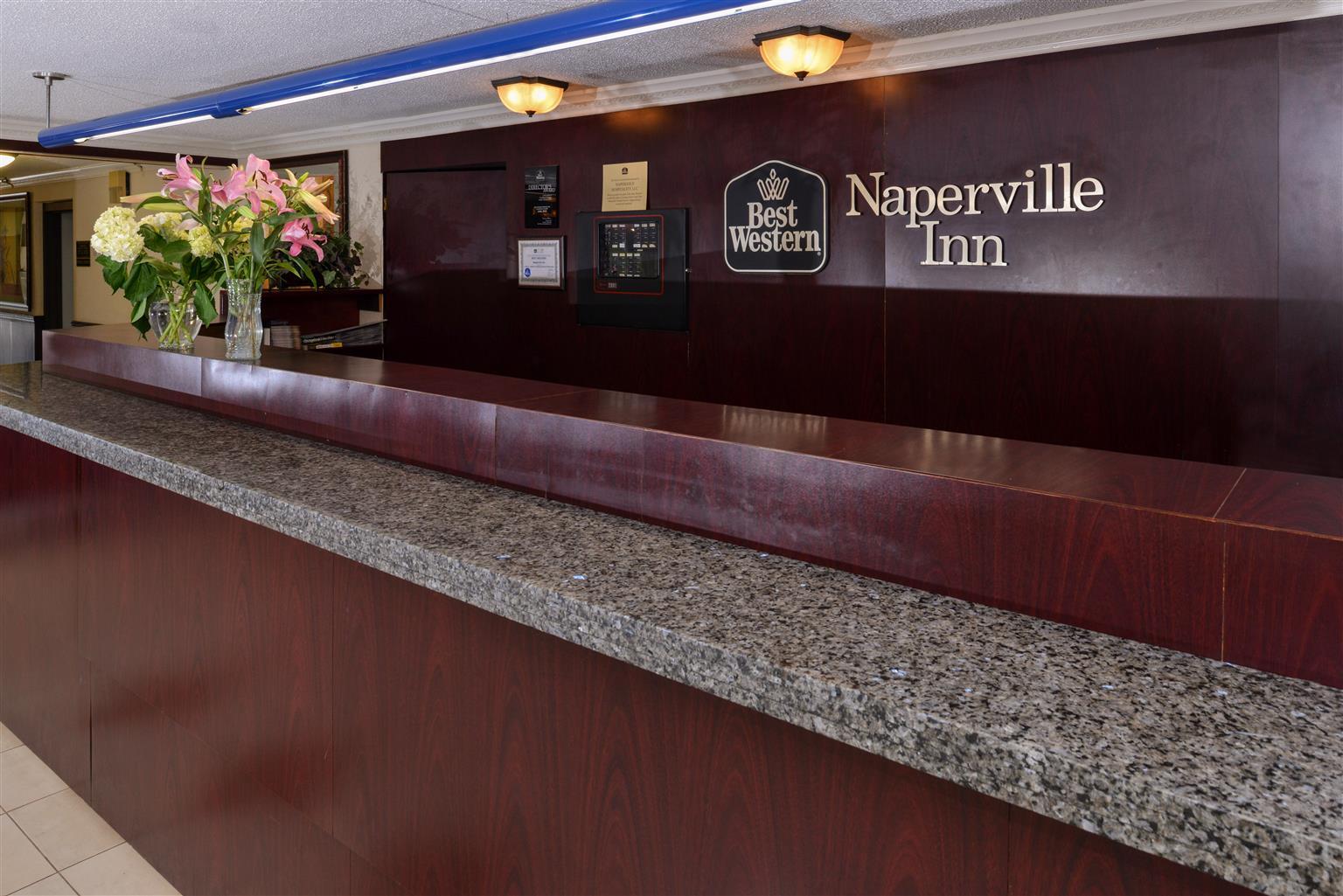 Best Western Naperville Inn Buitenkant foto